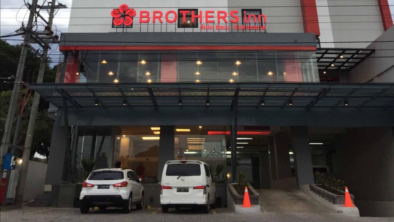 Brothers Inn Sukoharjo Eksteriør billede